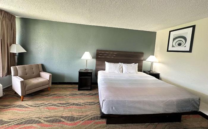 Quality Inn & Suites Santee I-95