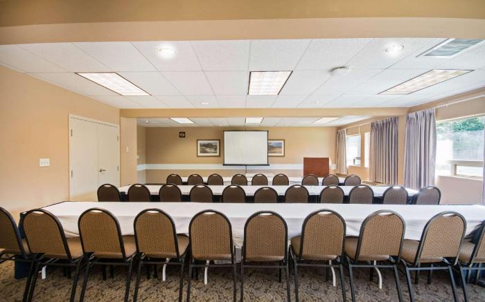 Comfort Inn & Suites Langley