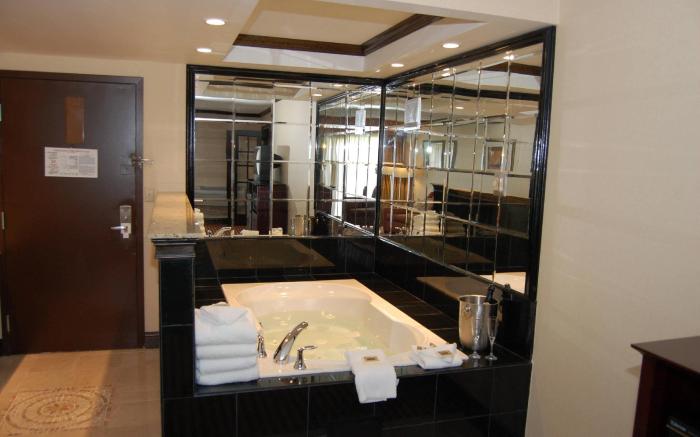 Rodeway Inn & Suites East Windsor