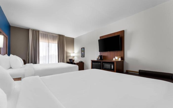 Comfort Inn & Suites Augusta West Near Fort Gordon