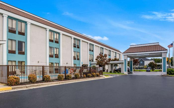 Quality Inn Jacksonville near Camp Lejeune