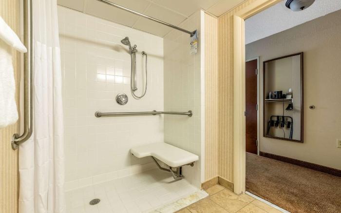 Quality Inn & Suites Clemmons I-40