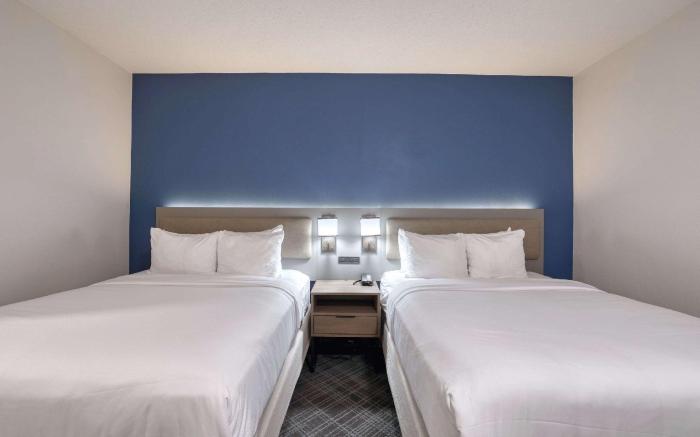 Comfort Suites Milwaukee Airport