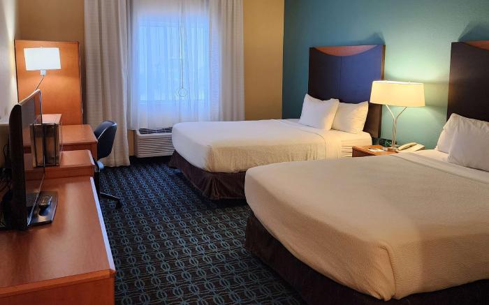 AmericInn by Wyndham St. Cloud MN Shopping Area