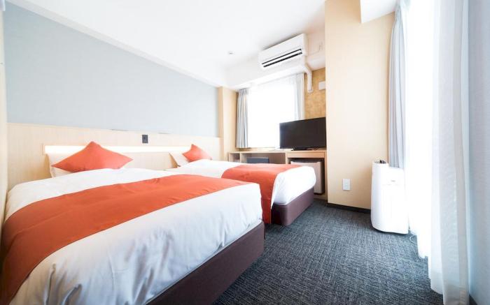 Shinsaibashi-Higashi Crystal Hotel