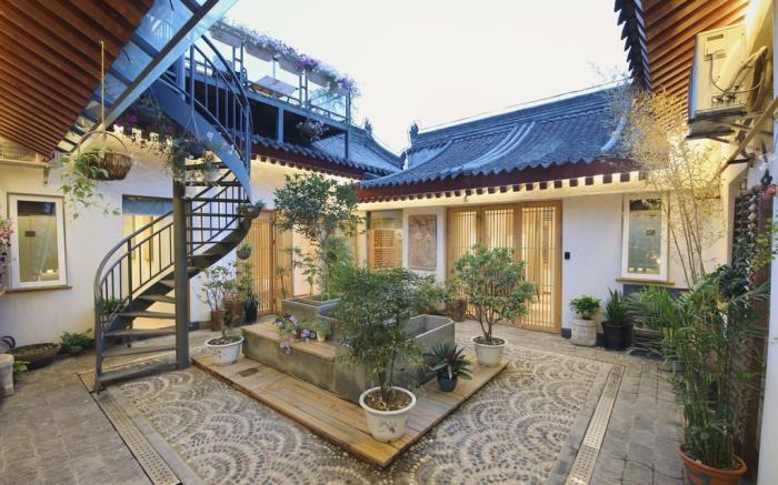 Simple Palace