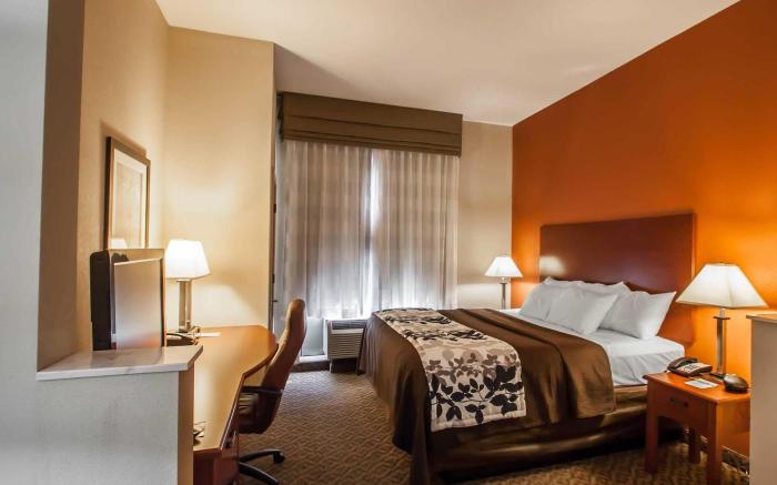 Sleep Inn & Suites Dyersburg I-155