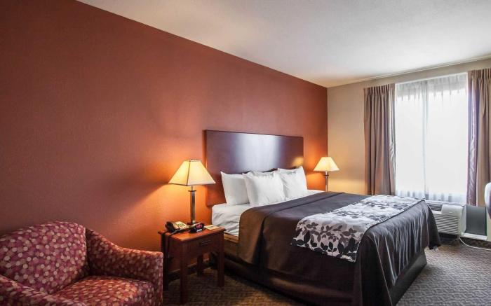 Sleep Inn & Suites Dyersburg I-155