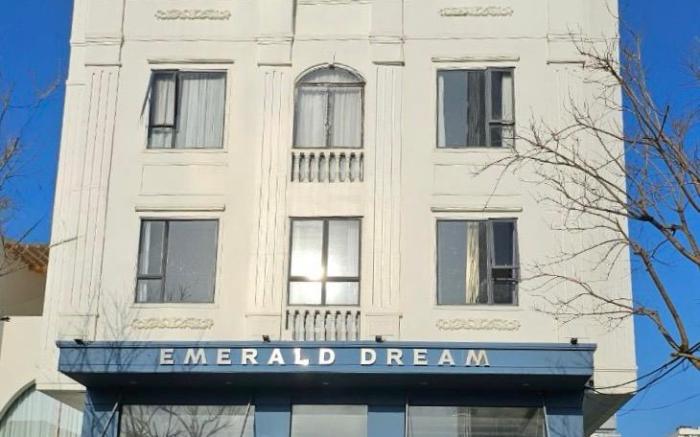 Emerald Dream Hotel, Office and Apartments