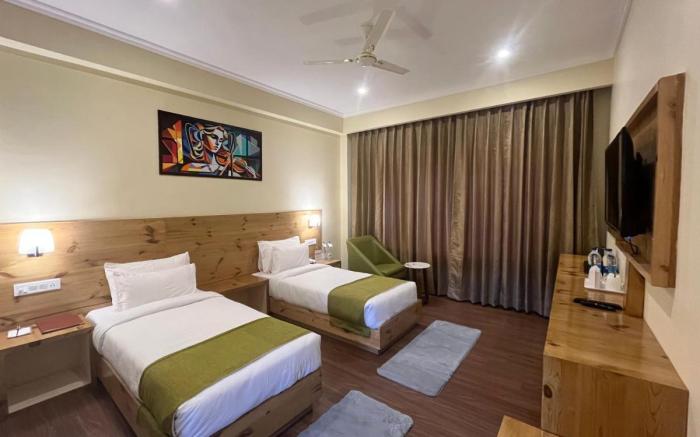Crown Himalaya Hotel