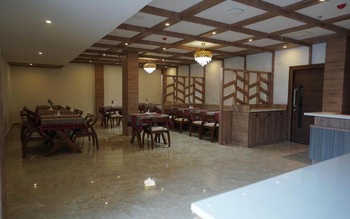 HOTEL VKJ INN
