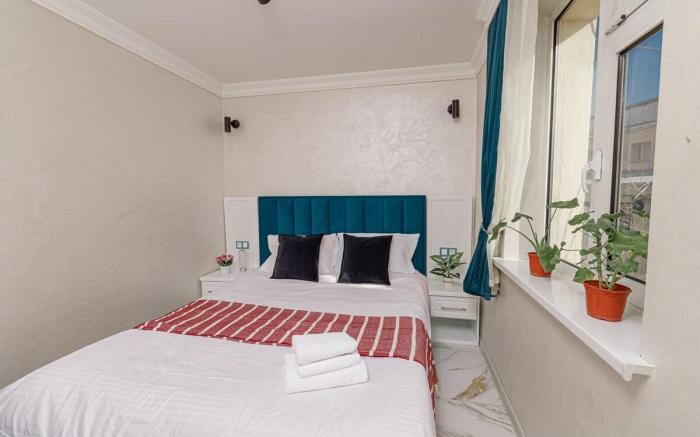 Modern flat near Registan square