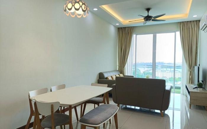 Paragon Suite, Chihiro Suite by Antlerzone