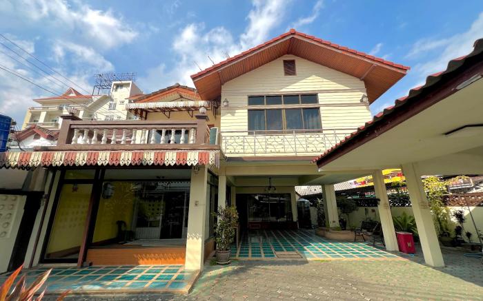 Chubby House