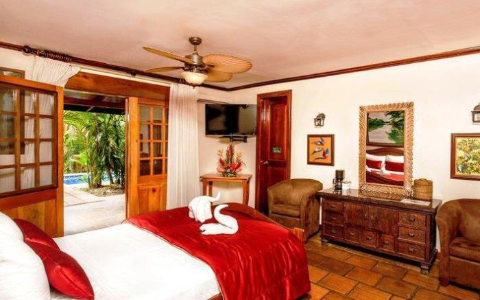 Hotel Villas Lirio