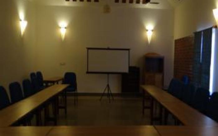 Inn Pondiville Forest Retreat