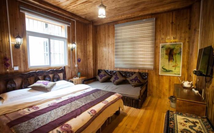 Shangri-La Home Inn