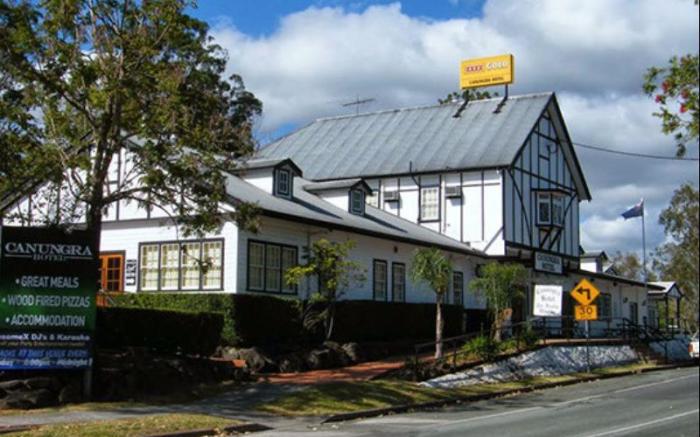 Canungra Hotel