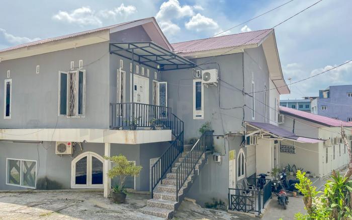 Namirah Syariah Guesthouse Balikpapan RedPartner