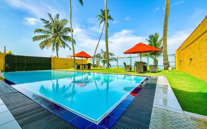 Hamilton Beach Villa