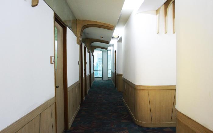 Business Hotel Tomang