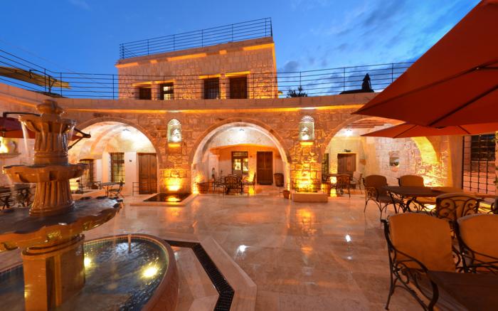 Pegas Cave Suites