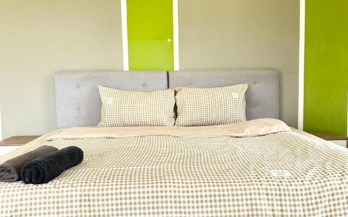 1320 Meridin Cozy Legoland Netflix By STAY