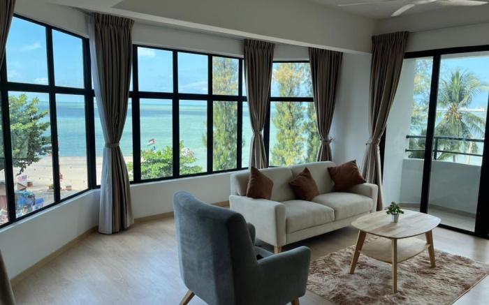 Panoramic Seaview Mutiara Beach Resort 180'