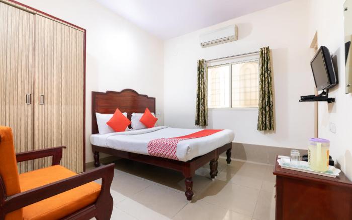 Hotel O Rajmahal Boarding & Lodging