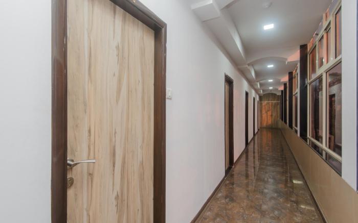 Super Hotel O Divine Residency Near Phoenix Marketcity
