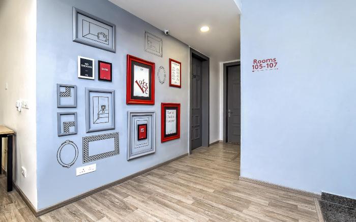 Super Townhouse Divya Palace