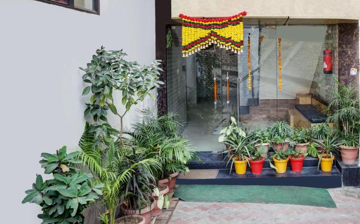 Hotel O Jammu Near Ragunath Bazaar Formerly GoodWill