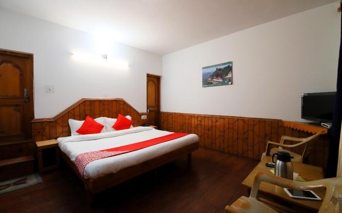 Hotel Rishi Palace