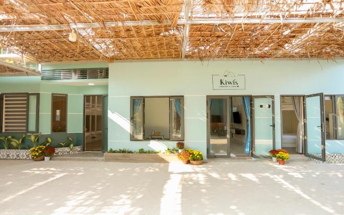 Kiwi's Homestay & Cafe