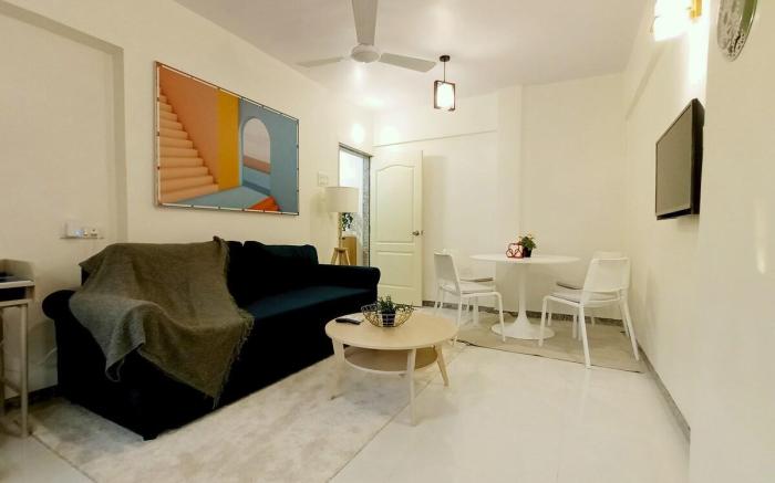 Stylish 1BHK in Happening, Chic Bandra