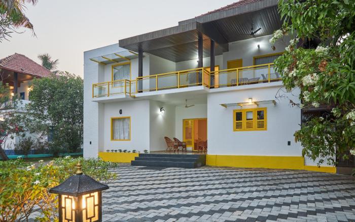 Seclude by the Lake, Alleppey