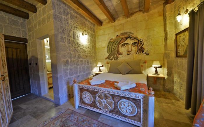 Caftan Cave Suites