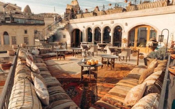 Caftan Cave Suites