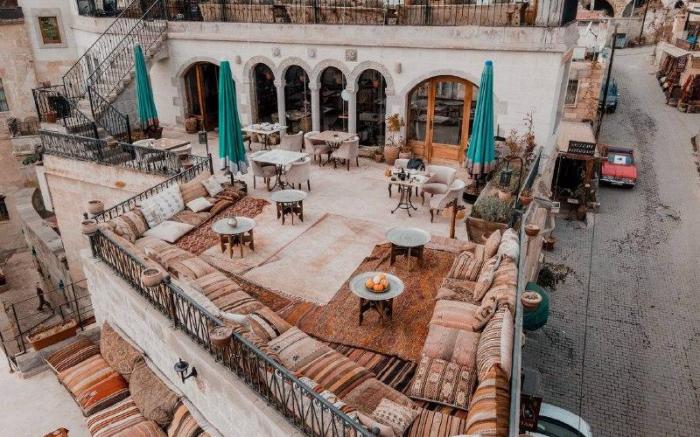 Caftan Cave Suites