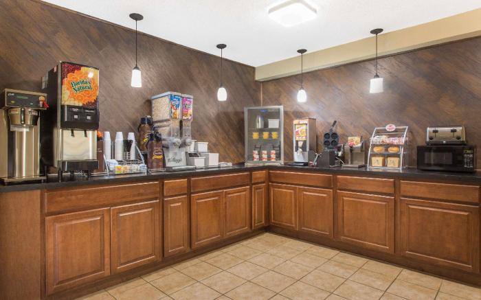 Super 8 By Wyndham Columbus Airport