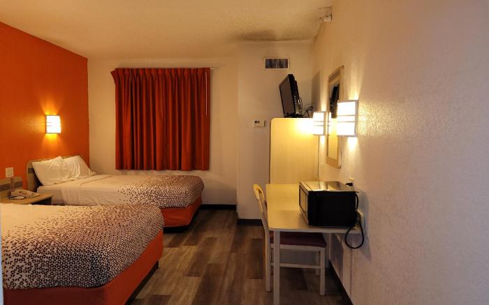 Modern Stay 39 Lakeview By OYO Minonk