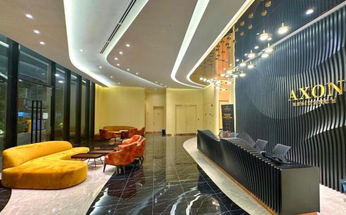 Crystal Suites at Axon Residence Near Pavilion