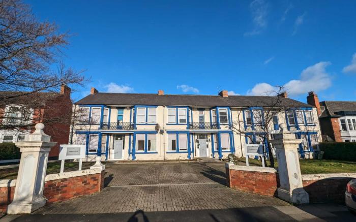 OYO Eastbourne Lodge