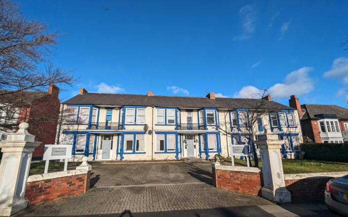 OYO Eastbourne Lodge