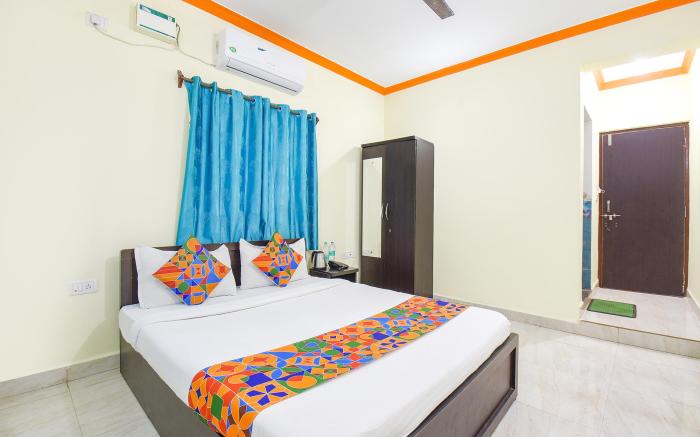 FabExpress Shanel Beachside Resort - Tito's lane, Baga Beach