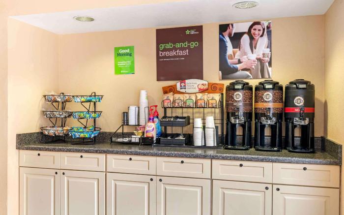 Extended Stay America Suites - Cincinnati - Blue Ash - Reed Hartman