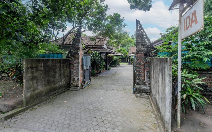 Hotel O Losmen Ida Near PT. Narmada Awet Muda (Pabrik Lingsar)