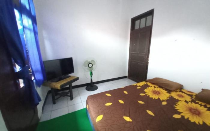 SPOT ON 93655 Home Stay Syariah Habibie