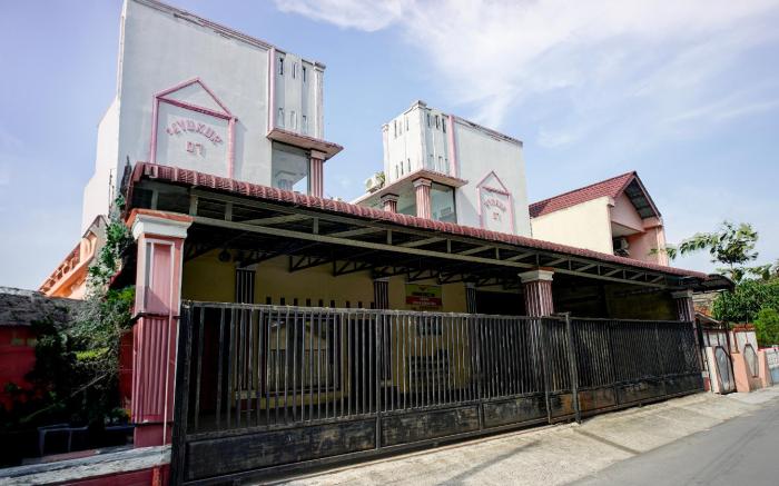 OYO 93609 Syukur 07 Syariah
