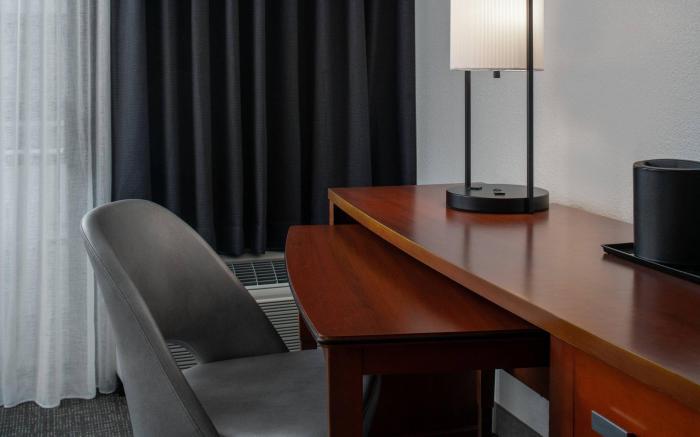 Courtyard by Marriott Memphis East/Park Avenue